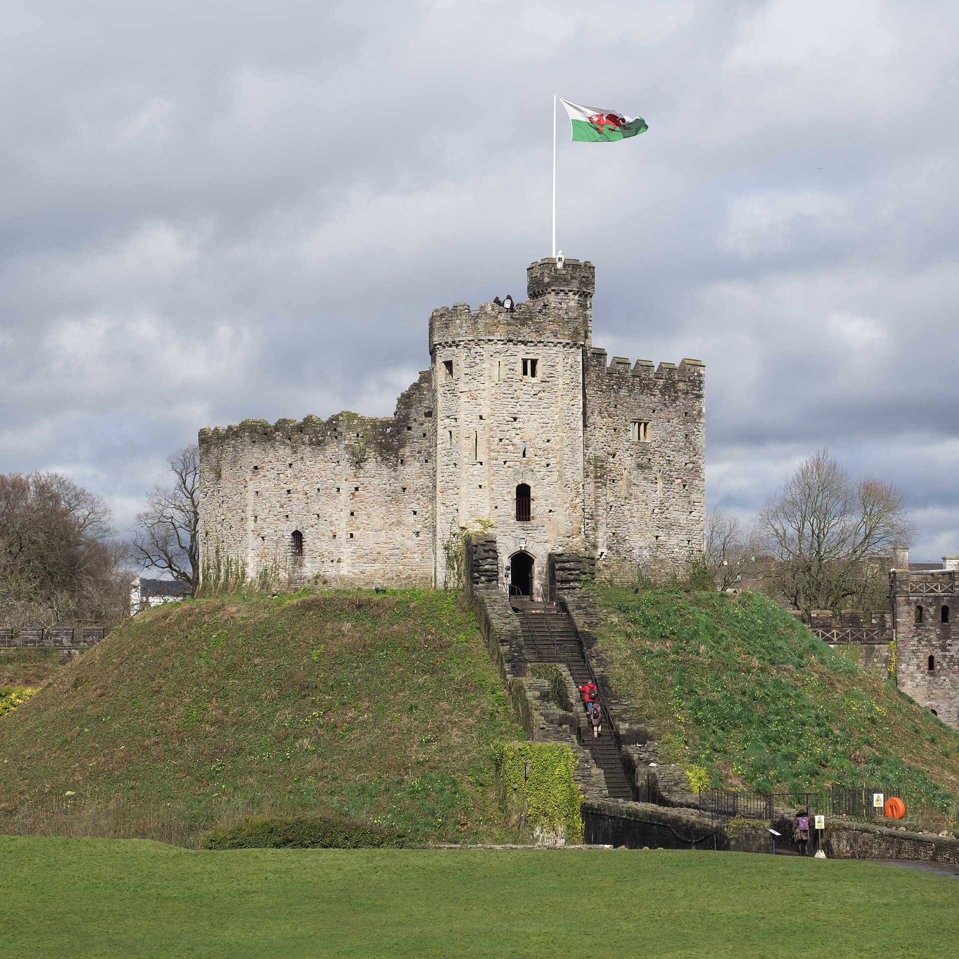 Cardiff Castle keep, modern photo